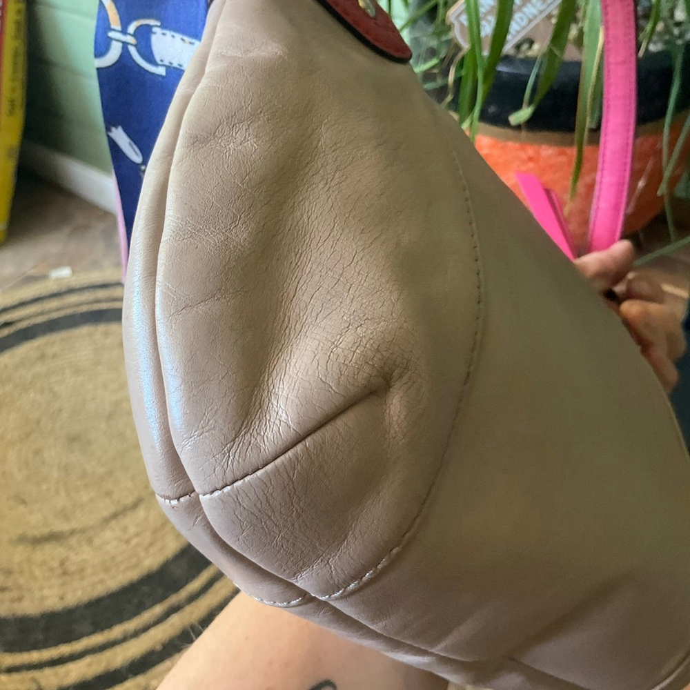 Coach Daisy Spectator Purse Tan/Pink with Scarf (no hang tag) - Picture 12 of 14